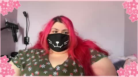 Snapshot of ladykitsunebig chatting on 05/09/26, 12:21 ladykitsunebig online show from 05/09/26, 12:21