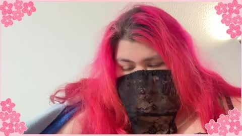 Snapshot of ladykitsunebig chatting on 05/12/26, 07:38 ladykitsunebig online show from 05/12/26, 07:38