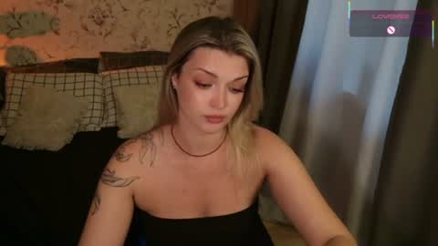 ladylancaster online show from 06/14/26, 04:53