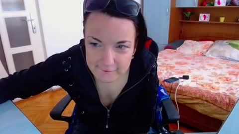 LadyLHoty online show from 07/17/26, 09:49