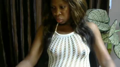 Snapshot of ladylilasexy chatting on 05/17/26, 11:39 sexylila online show from 05/17/26, 11:39