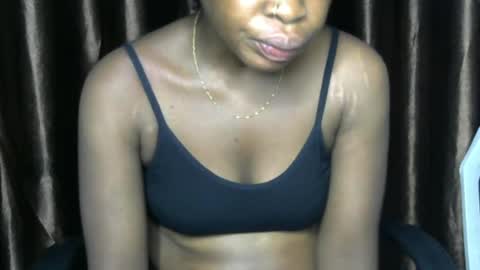 Snapshot of ladylilasexy chatting on 06/14/26, 12:30 sexylila online show from 06/14/26, 12:30