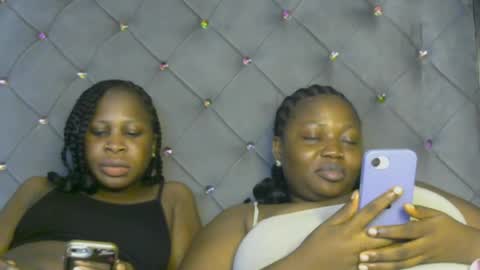 Snapshot of ladylilasexy chatting on 07/06/26, 04:09 sexylila online show from 07/06/26, 04:09