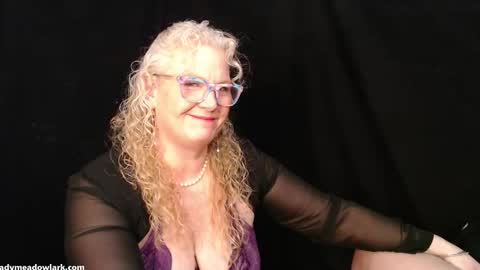 Snapshot of ladymeadowlark chatting on 01/16/26, 02:15 LadyMeadowlark online show from 01/16/26, 02:15