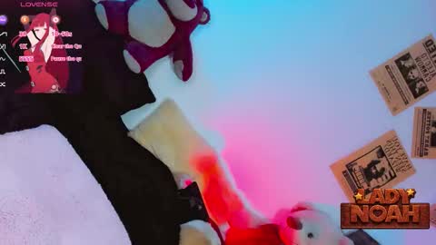 Snapshot of ladynoah chatting on 02/18/26, 04:14 Noah Smith online show from 02/18/26, 04:14