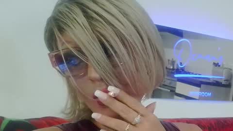 Oxana online show from 04/25/26, 02:36