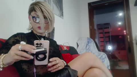 Oxana online show from 05/12/26, 01:25