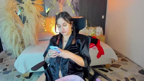 Lady  online show from 02/18/26, 04:19