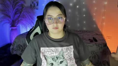 Lady  online show from 05/02/26, 05:56