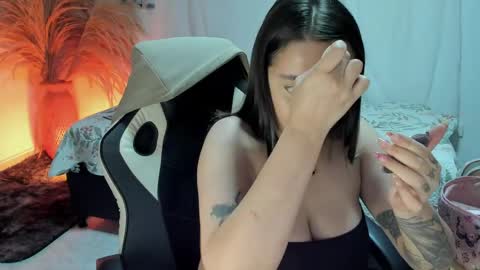 Lady  online show from 05/06/26, 04:08