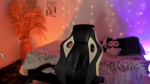 Lady  online show from 05/11/26, 01:44