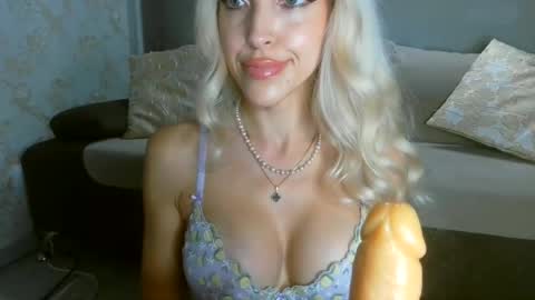 ladyyuliia online show from 06/30/26, 03:13