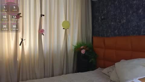 Lilia online show from 09/17/25, 06:48