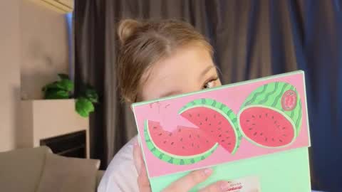 Lilia online show from 11/28/25, 06:27