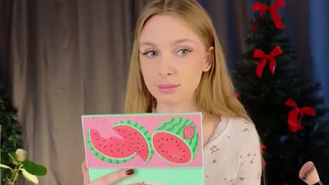 Lilia online show from 12/04/25, 06:23