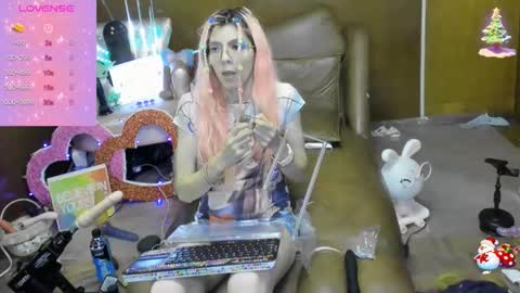 Skinnygirl online show from 10/21/25, 01:39