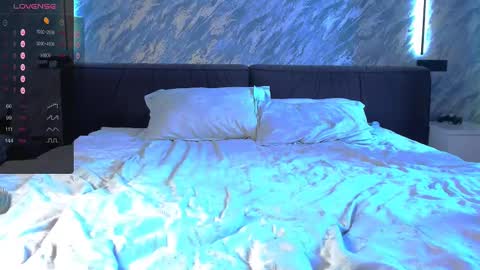 Snapshot of laflamebella chatting on 02/11/25, 07:23 Bella online show from 02/11/25, 07:23