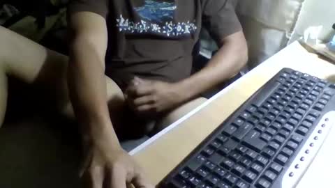 Snapshot of lagenovadura chatting on 04/04/26, 10:07 La Genova esta Dura beard boy male dick mastubate latinosexy latinohot latino glasses mature strong stronglegs online show from 04/04/26, 10:07
