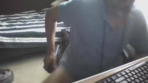 Snapshot of lagenovadura chatting on 05/11/26, 05:54 La Genova esta Dura beard boy male dick mastubate latinosexy latinohot latino glasses mature strong stronglegs online show from 05/11/26, 05:54
