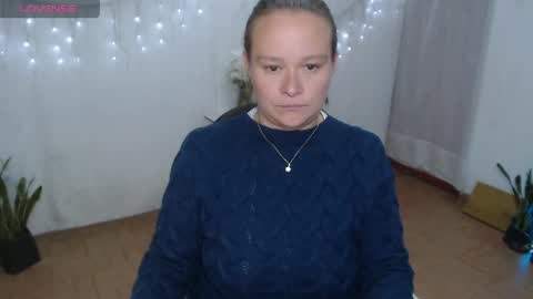  paola and a guest lol    online show from 04/17/26, 01:58