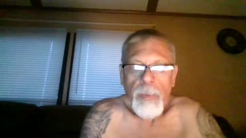 Snapshot of laidbackluxury chatting on 06/05/26, 12:50 laidbackluxury online show from 06/05/26, 12:50