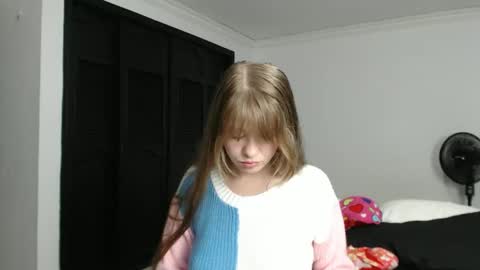 lailacuteee online show from 11/11/25, 03:01