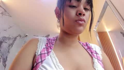 Snapshot of lailamorfy chatting on 03/24/26, 11:37 online show from 03/24/26, 11:37