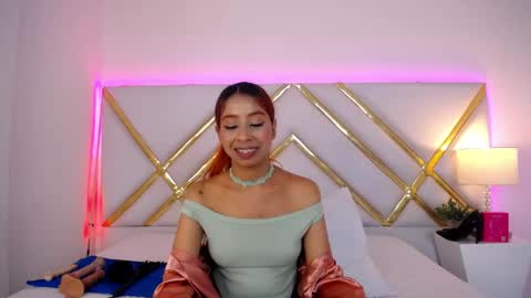 Laila Stilwills online show from 04/25/26, 01:41
