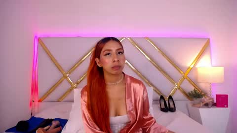 Laila Stilwills online show from 04/28/26, 02:27