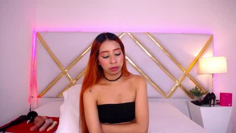 Laila Stilwills online show from 05/04/26, 05:03