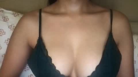 Laila Yousef online show from 12/16/25, 08:30