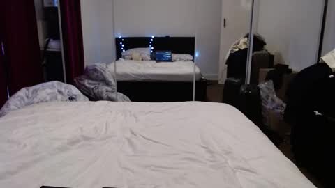 Snapshot of lain1986dd chatting on 03/16/26, 10:52 Lain online show from 03/16/26, 10:52