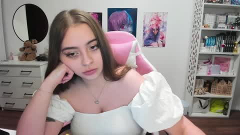 Kira online show from 12/20/24, 10:22