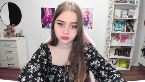 Kira online show from 01/04/25, 09:20