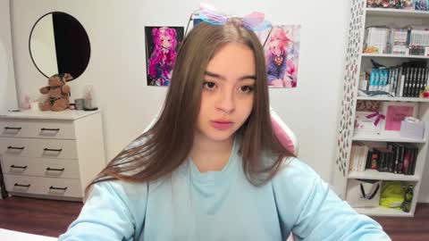 Kira online show from 01/11/25, 01:06