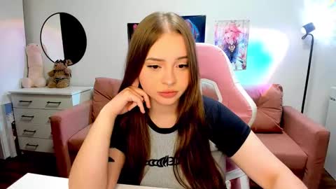 Kira online show from 09/24/25, 07:28