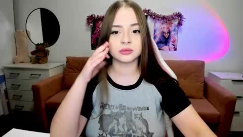 Kira online show from 11/26/25, 10:55