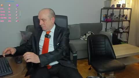 lajose52 online show from 05/10/26, 07:41