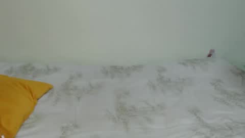 Snapshot of lakeeza chatting on 02/12/25, 11:51 ANNIE online show from 02/12/25, 11:51