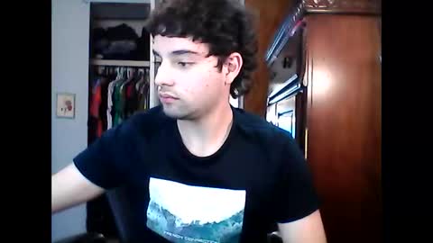 Snapshot of lakewood4523 chatting on 11/26/25, 11:39 Carlosss online show from 11/26/25, 11:39