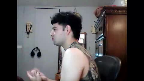 Snapshot of lakewood4523 chatting on 03/28/26, 05:18 Carlosss online show from 03/28/26, 05:18