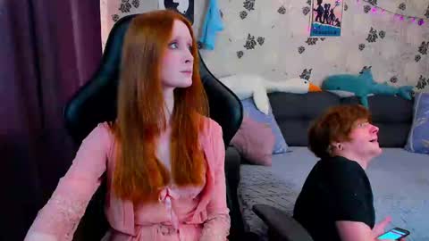 Snapshot of laksmrrr chatting on 01/26/25, 10:34 Lu Alex online show from 01/26/25, 10:34