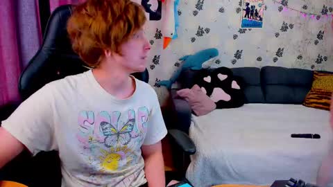 Snapshot of laksmrrr chatting on 02/16/25, 11:38 Lu Alex online show from 02/16/25, 11:38