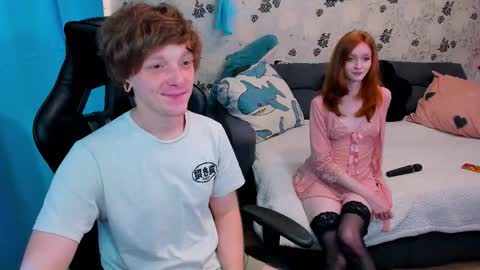 Snapshot of laksmrrr chatting on 10/19/25, 10:05 Lu Alex online show from 10/19/25, 10:05