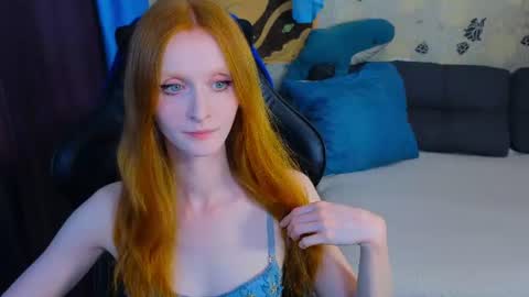 Snapshot of laksmrrr chatting on 07/05/26, 04:25 Lu Alex online show from 07/05/26, 04:25