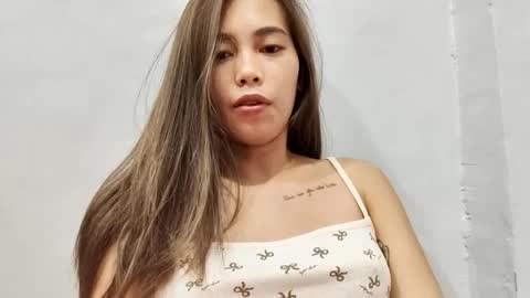 Snapshot of lalaineexx chatting on 01/05/26, 06:55 Bellaaa 333 online show from 01/05/26, 06:55