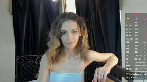 Snapshot of lalajecks chatting on 05/10/26, 09:58 Julia online show from 05/10/26, 09:58