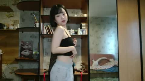 Snapshot of lalallalalaaa chatting on 07/10/26, 01:14 lalallalalaaa online show from 07/10/26, 01:14