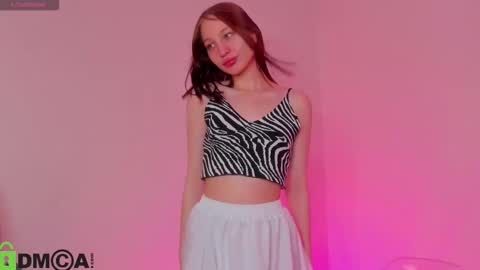 Snapshot of lallycute chatting on 11/15/25, 11:18 Lali online show from 11/15/25, 11:18