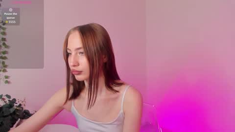 Snapshot of lallycute chatting on 11/18/25, 11:14 Lali online show from 11/18/25, 11:14